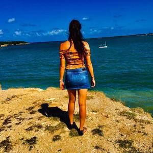 Meet your Posher, Erica